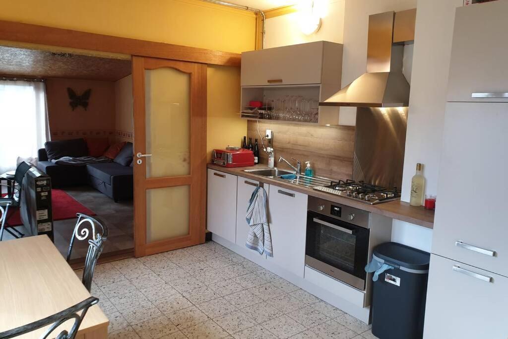 Appartement Le bord de Meuse à Dinant Extérieur photo