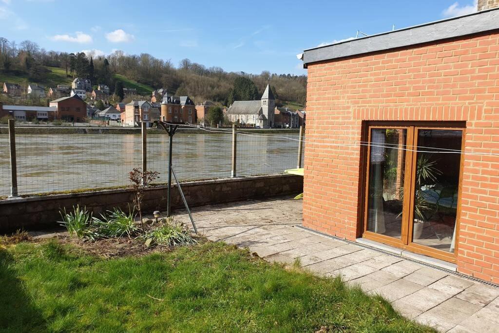 Appartement Le bord de Meuse à Dinant Extérieur photo