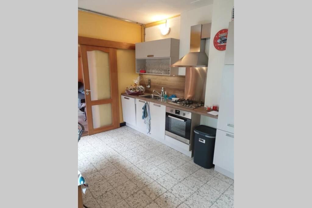 Appartement Le bord de Meuse à Dinant Extérieur photo