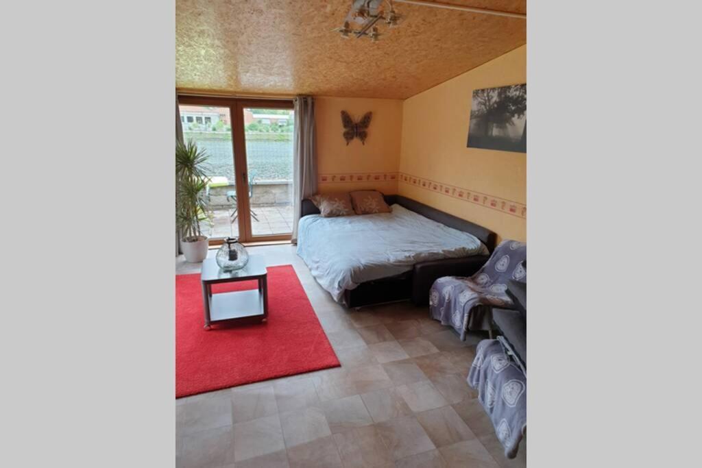 Appartement Le bord de Meuse à Dinant Extérieur photo